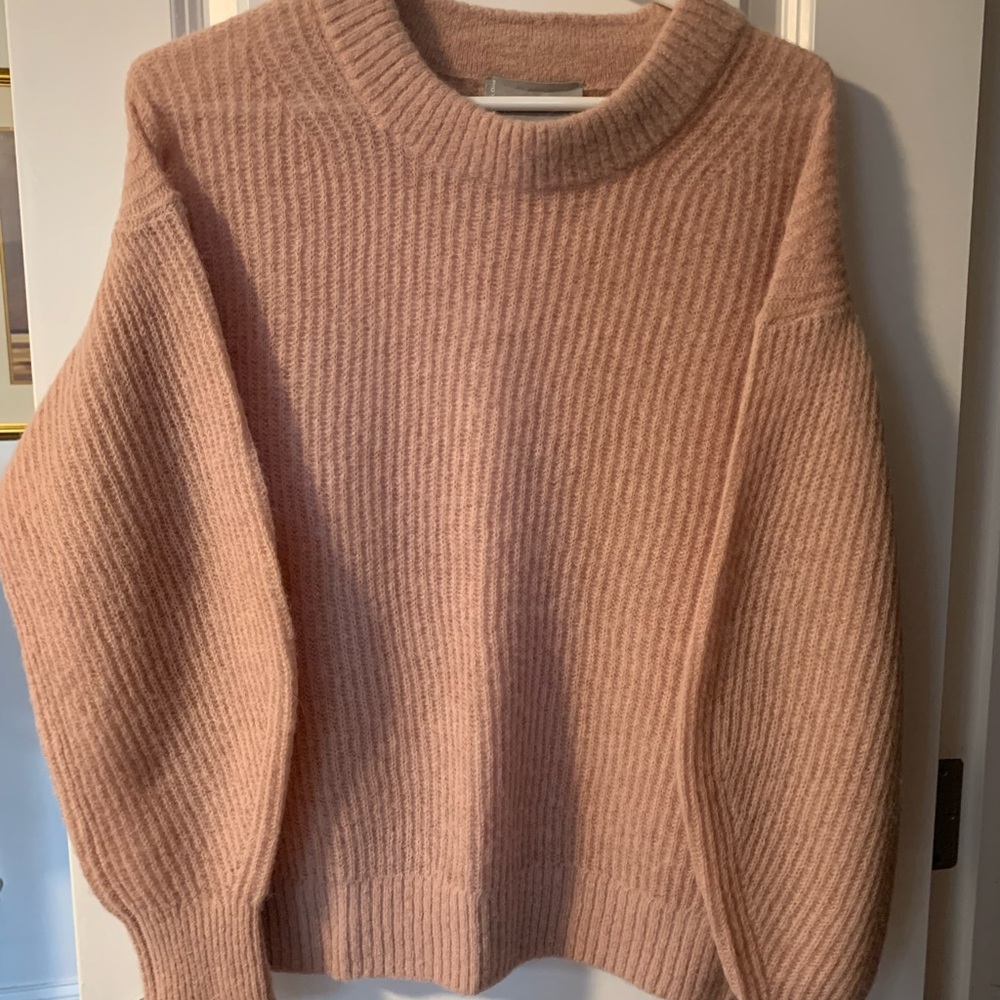 Everlane alpaca knit…lighweight and warm….never worn